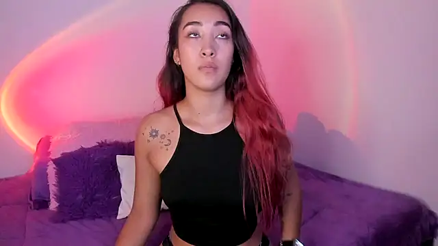 HeidyRousse Adlı Modelin Canlı XXX Sohbeti