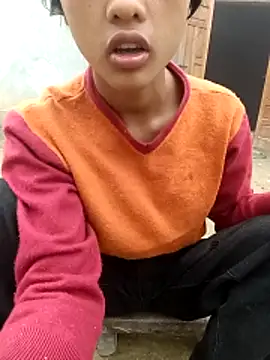 Živý XXX chat Hoa-tuylip