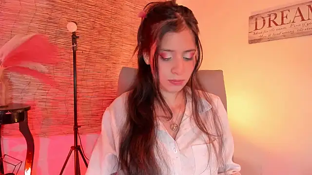 دردشة Misha_Lover الجنسية المباشرة