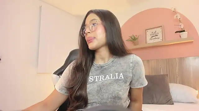 Онлайн чат XXX ivette_swan