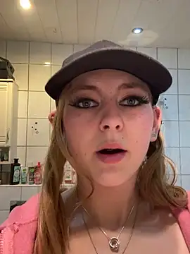 Lina-420 Webcam-Show