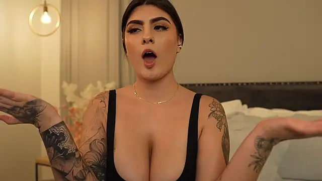 Chat +18 de IrisBaker ao vivo