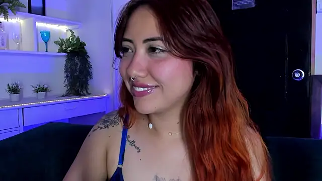Saelivrae's Live XXX Chat