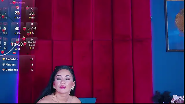 MadyLuxxx Pertunjukan Webcam