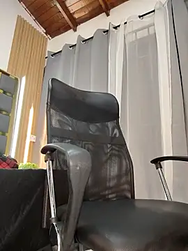 Oliver_bigblack_cock Obrolan Langsung XXX
