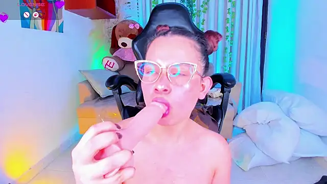 alejagarcia_のライブXXXチャット