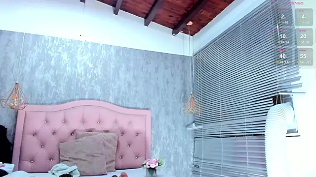 naomidibello 라이브 XXX 채팅