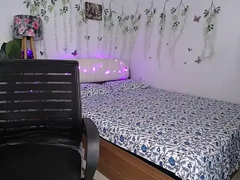 Chat +18 de Naughty_Stripgirl0 ao vivo
