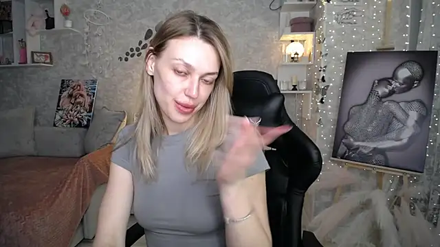 NickyAdamidi Chat XXX in diretta
