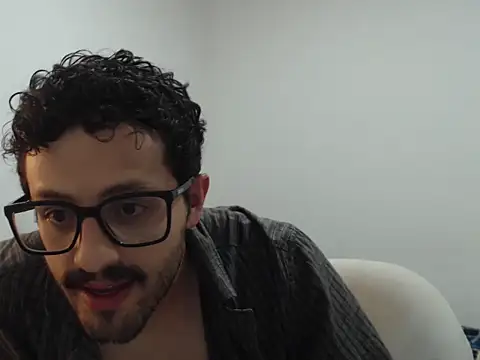 CuriousTomX Webcamshow