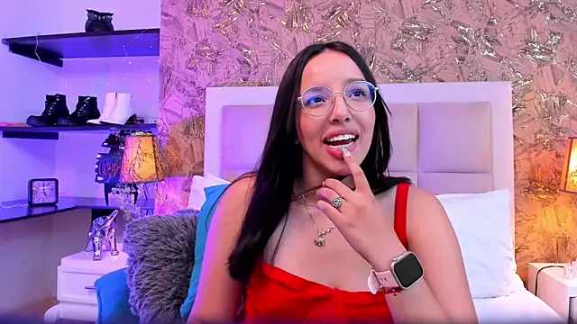 Chat +18 de ValkyriaSteel ao vivo