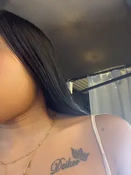 EmmaExoticaXXX's Live XXX Chat
