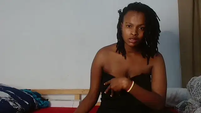 XXX chat uživo modela BlondQ2003