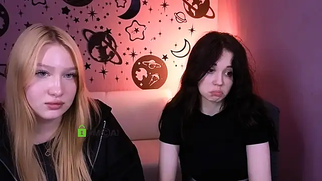 XXX chat uživo modela playful_sophie