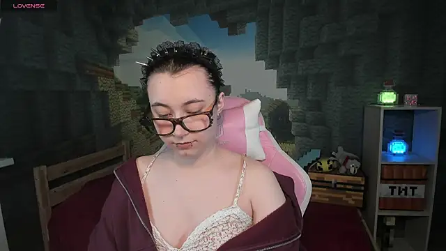 ClaraParks Chat XXX in diretta
