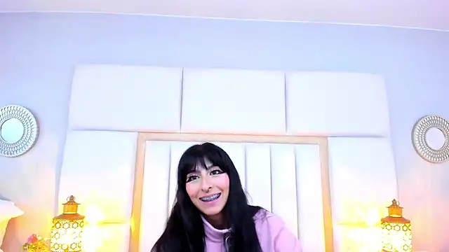 LaylaaDoll élő XXX-chatje