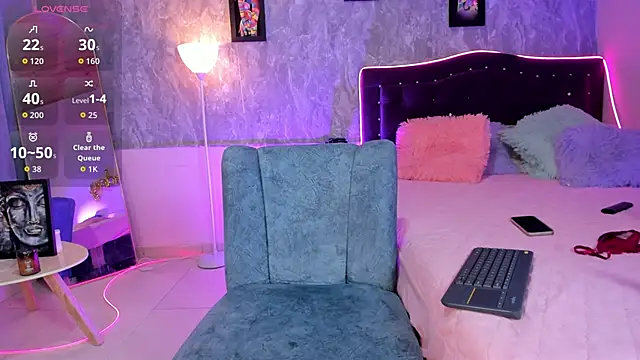 Lauren_smiles Live XXX Chat