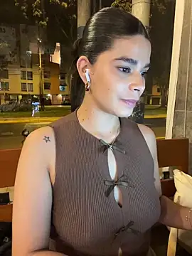 Dary_19 Chat XXX live