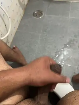 kkkr23456 Webcam Show