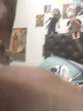 elpeluchenegroxxx3 Webcam Show