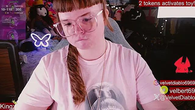 VelvetDiablo Chat XXX live