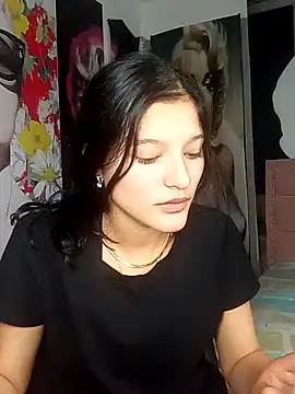 Sweet_Innocence_ live XXX chat