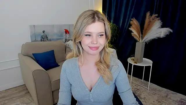 دردشة FollowLovee الجنسية المباشرة