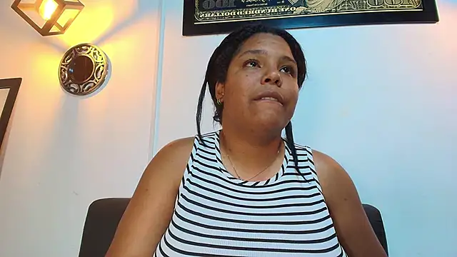 naomi_campbel_ – webcam-show