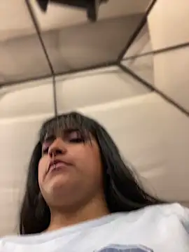 Annie_Alicee Show Webcam