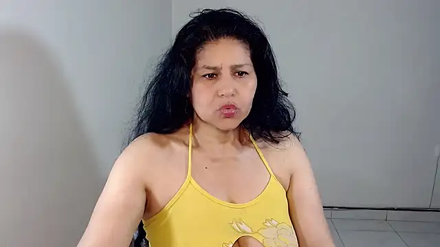 sweetieharlei Adlı Modelin Canlı XXX Sohbeti