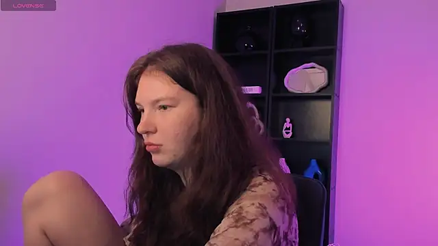 Chat +18 de Luna_Tide ao vivo