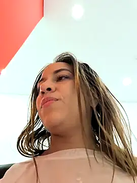 Czat XXX na żywo – Nanybaker95