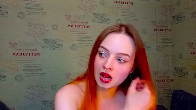 Chatroom XXX en direct de emi_less