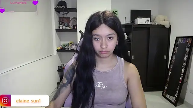 Chat +18 de elaine_sun1 ao vivo