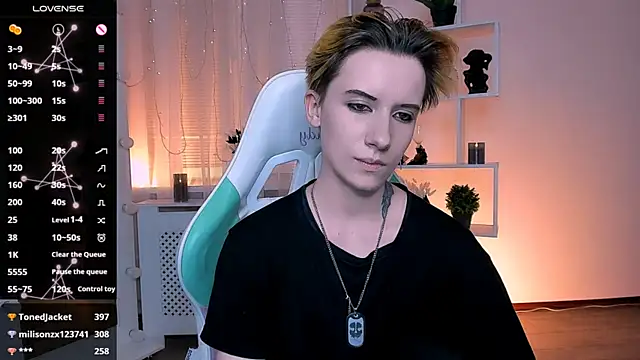 Chat XXX ao vivo de _Rein_ramm