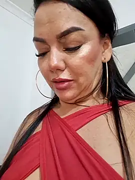 katherineFostel Adlı Modelin Canlı XXX Sohbeti