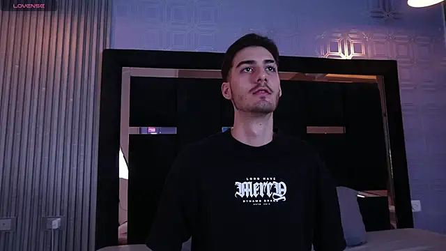 Chat +18 de Enzo_Crown ao vivo