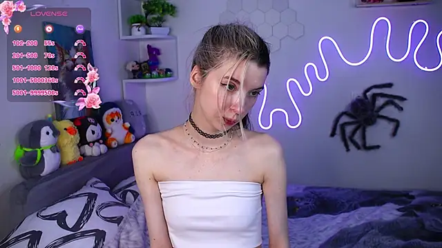 Emmie_shy Adlı Modelin Canlı XXX Sohbeti