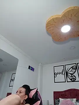 Marie_Mature Adlı Modelin Canlı XXX Sohbeti