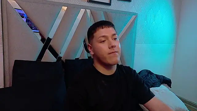 Maxi_Grey Webcamshow