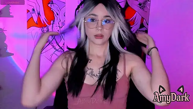 _AmyDark Adlı Modelin Canlı XXX Sohbeti
