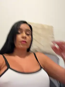_kathaLopez_n Webbikameraesitys