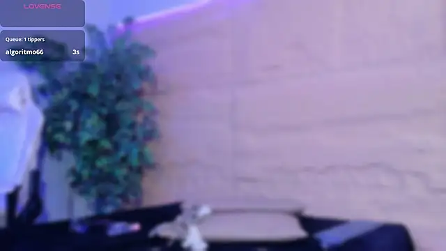 Osiriss_ Webcam-Show