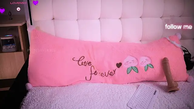 Pussylovekate Obrolan Langsung XXX