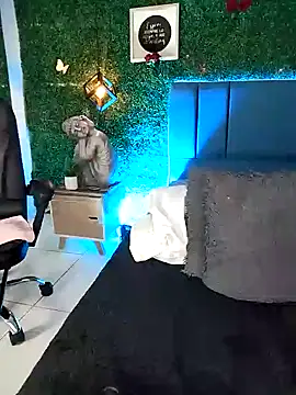 Онлайн чат XXX Kiaraa88