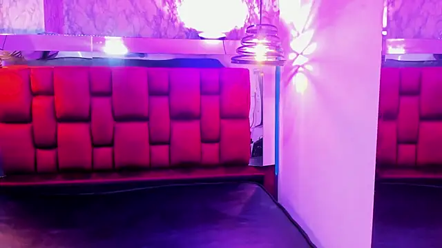 Živý XXX chat _Alahiia_