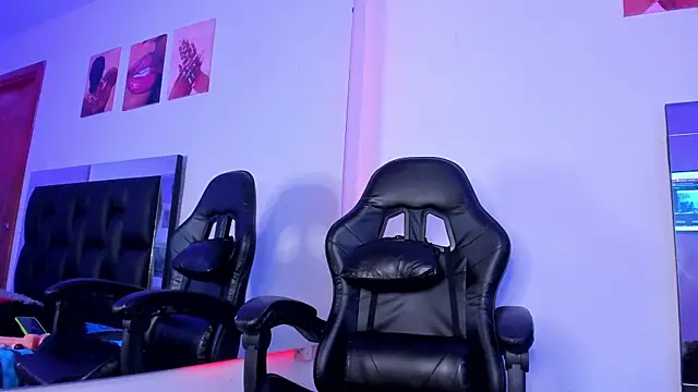 MaxPower003 Webcam Show