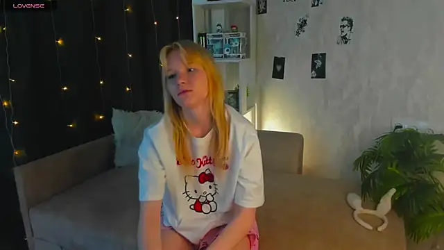 KoriMurden Show in webcam