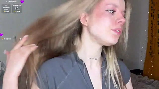Catrinee Webcam Show