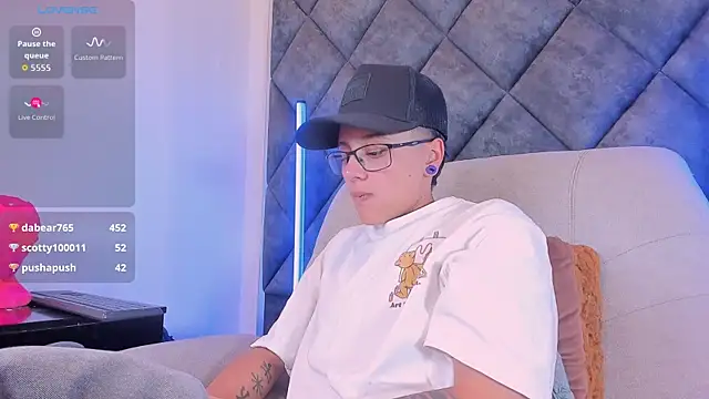 _Eternal_ Chat XXX live